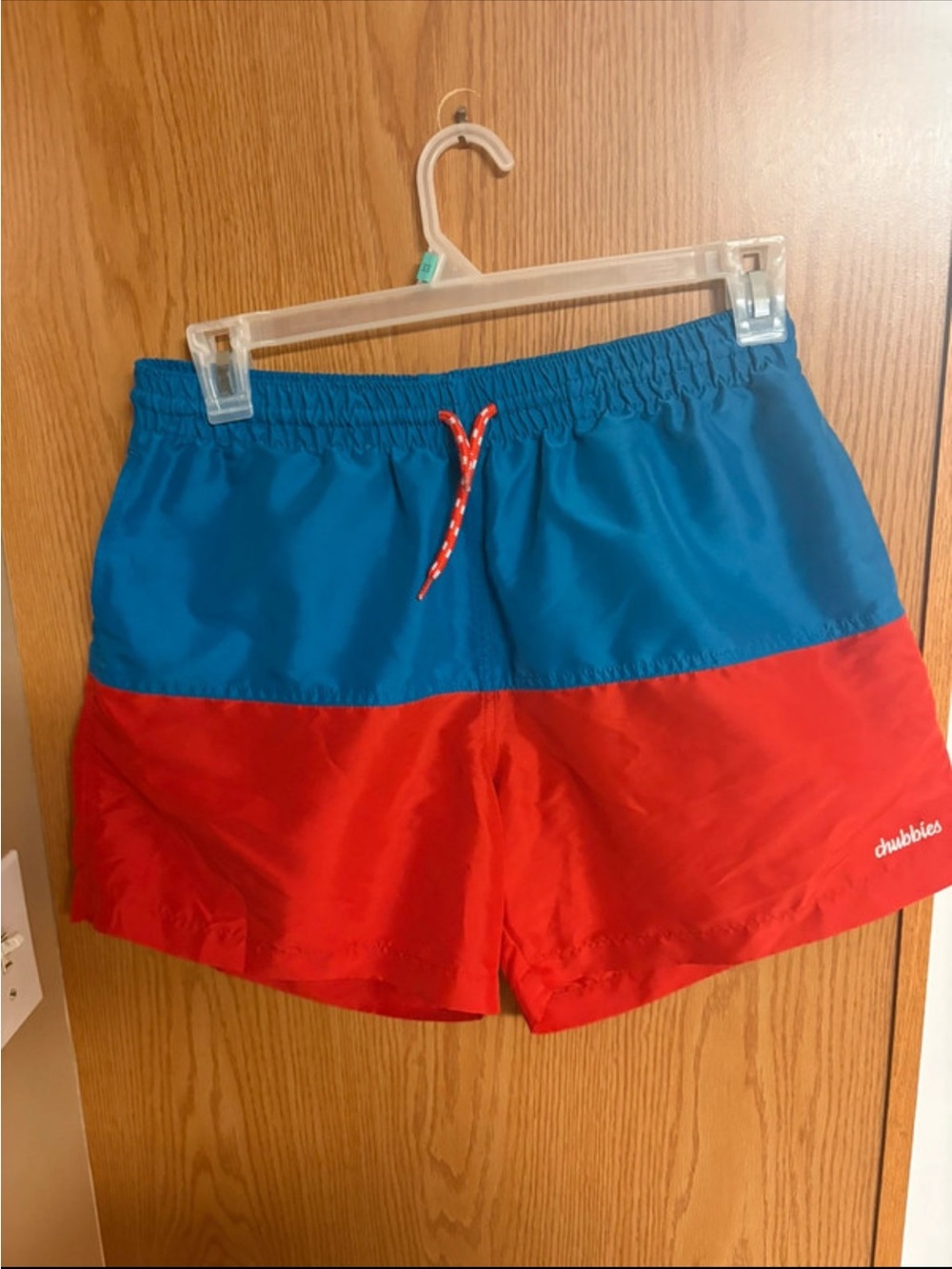 chubbies Blue and Red Colorblock Men’s Swim Trunks